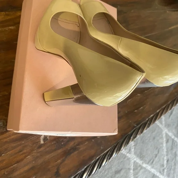 Miu miu Beautiful patent leather shoes. - Picture 4 of 8